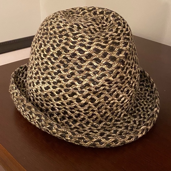 Vintage Christian Dior hat - Picture 2 of 4